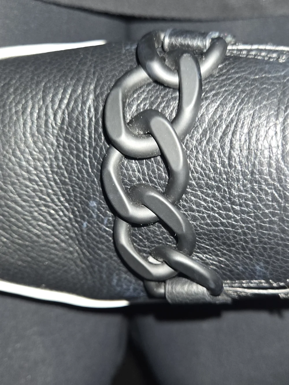 Naturalizer smooth pebbled